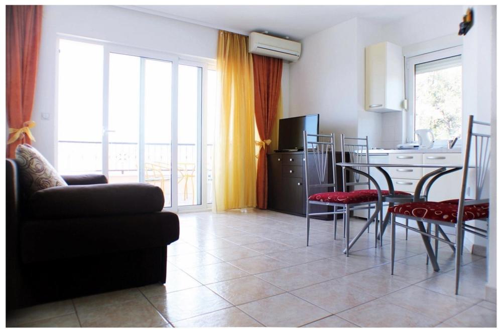 Apartments By The Sea Razanj, Rogoznica - 11347 외부 사진